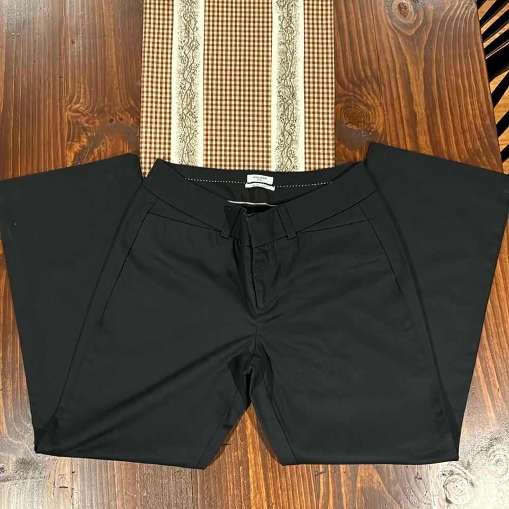 Women’s Black Dockers Mid Rise Curvy Pants 10 Petite
